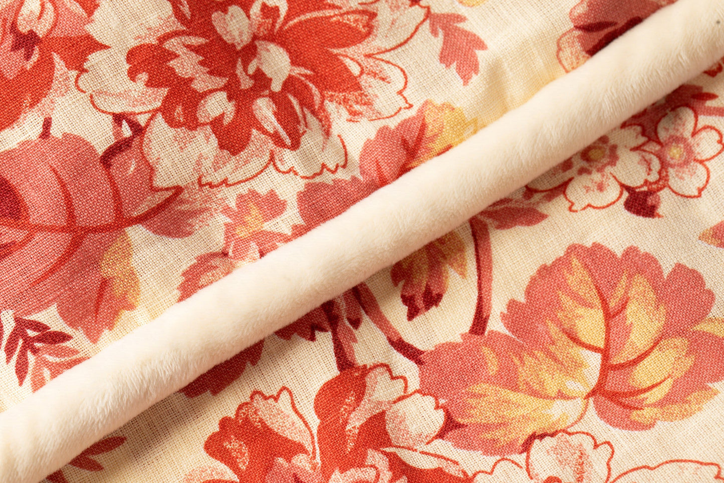Wiggle Pillow Cover