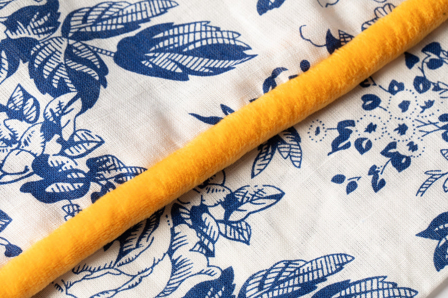Wiggle Pillow Cover